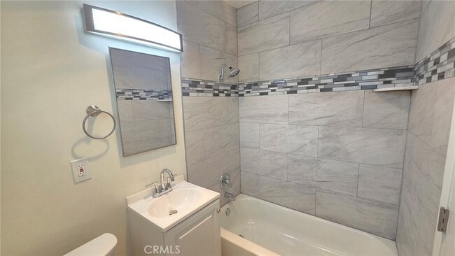 Building Photo - 1803 W Sumac Ln