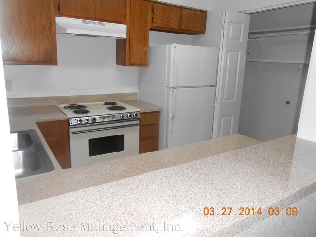 Building Photo - 2 br, 1 bath Apartment - 518 Orange St.