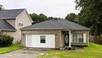 Building Photo - 2457 Lakeview Dr S