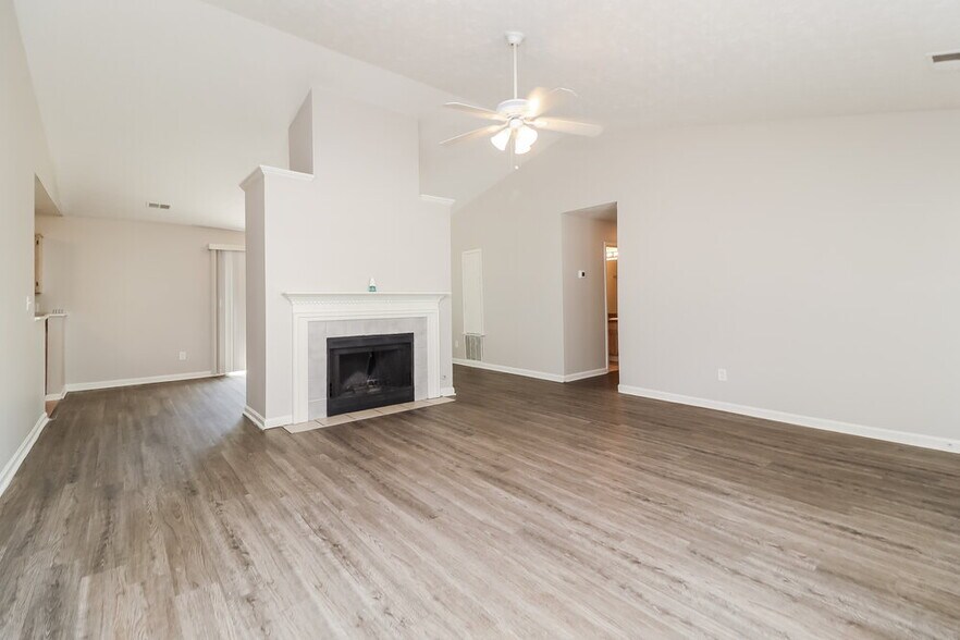 Building Photo - 3810 Greenbrook Dr