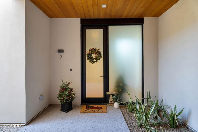 Building Photo - 6321 E Phoenician Blvd