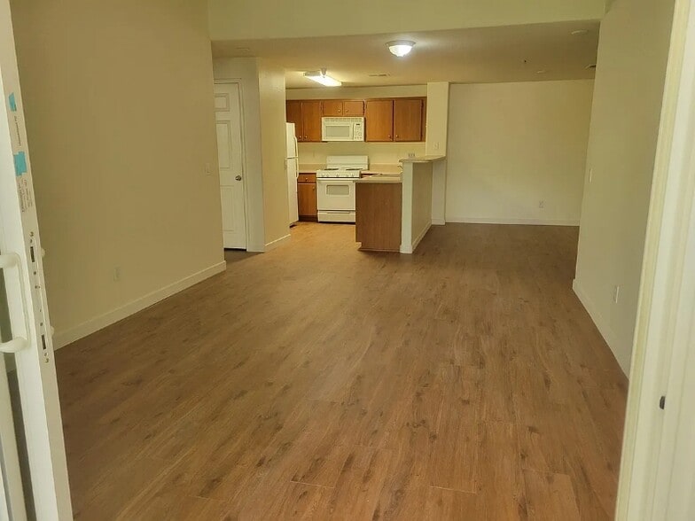 Building Photo - 44734 Adam Ln