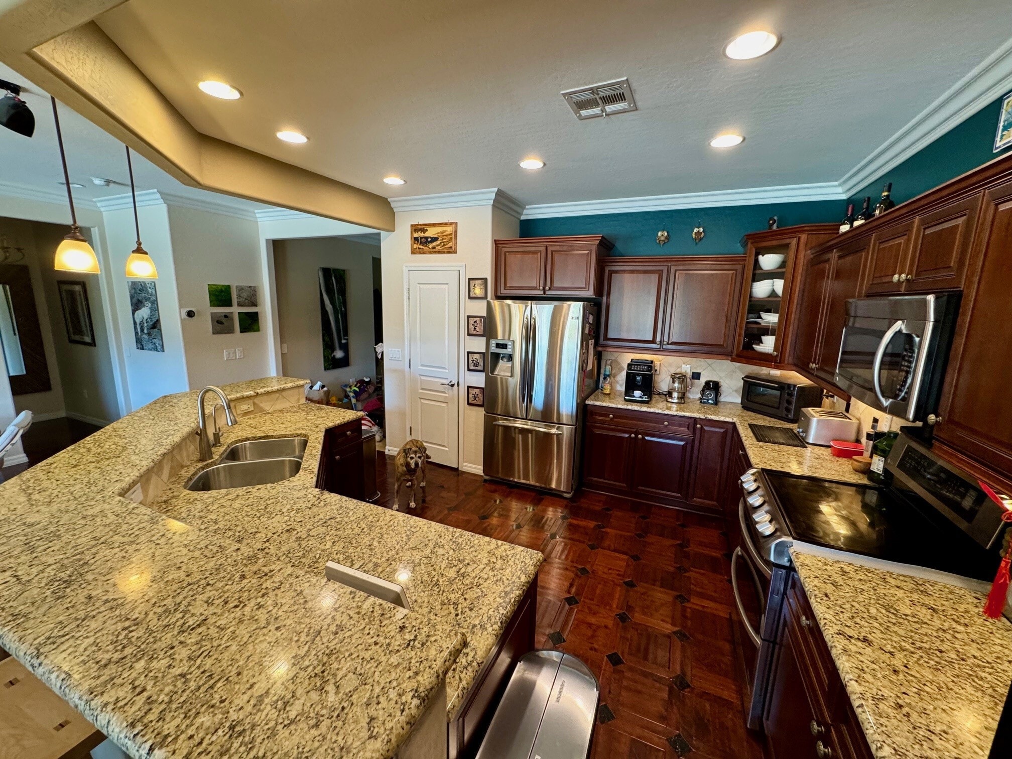 Kitchen Island - 1582 Smoke Signal Ct