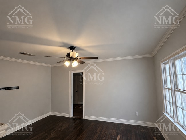 Building Photo - 310 Hartfield St