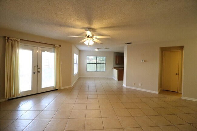 Building Photo - 13026 Cavern Park Dr