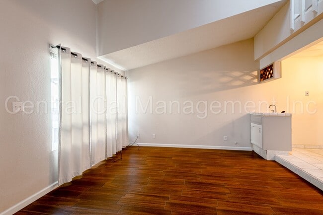 Building Photo - 2 Bedroom/2 Bath Condo with Garage  - $189...