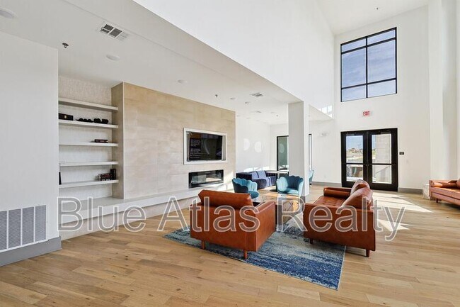 Building Photo - 2700 Old Denton Rd