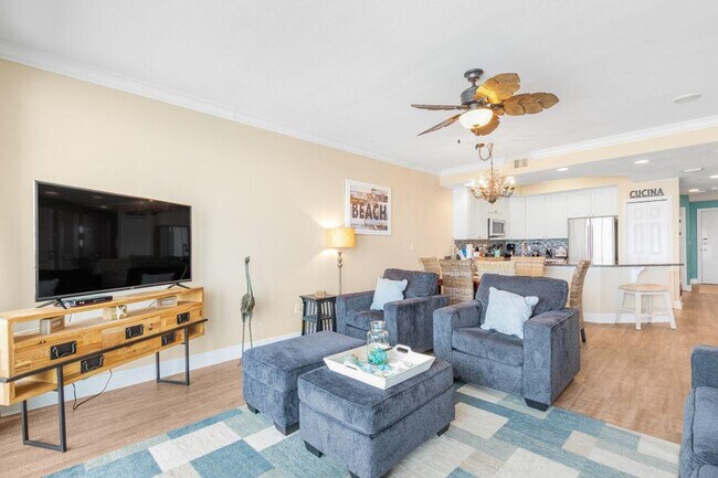 Building Photo - 365 E Beach Blvd