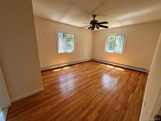 Building Photo - 5 Dunes Ln
