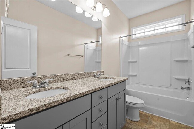 Building Photo - 906 Deephallow Pl