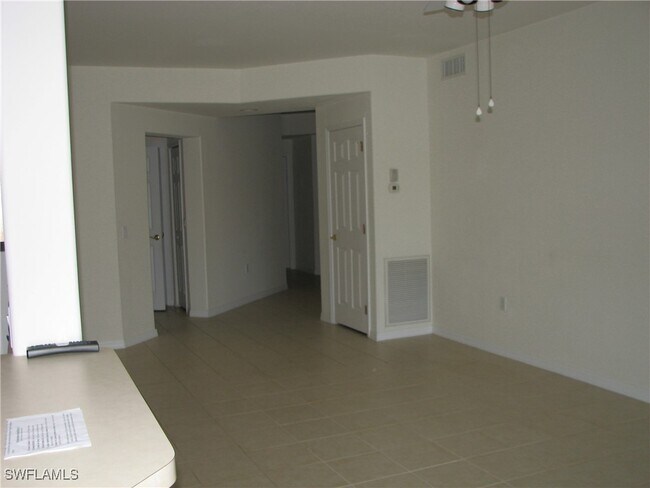 Building Photo - 9648 Hemingway Ln
