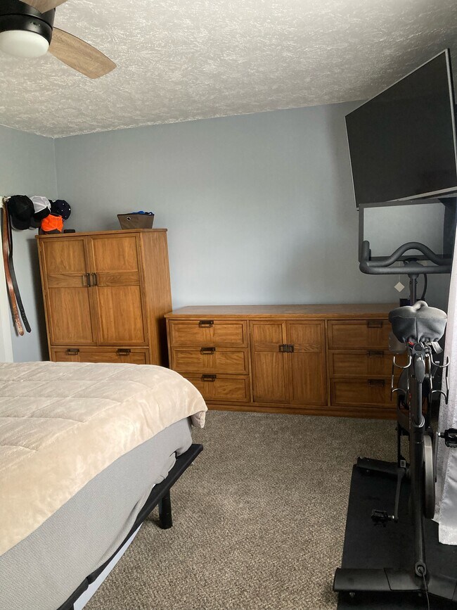 Bedroom 1 - 95 Woodlands