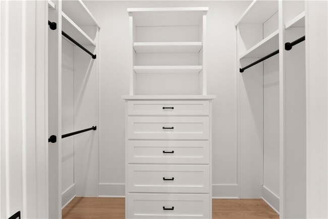 Building Photo - 3255 Tanners Mill Rd