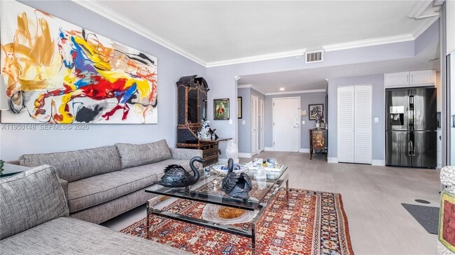 Building Photo - 2021 SW 3rd Ave