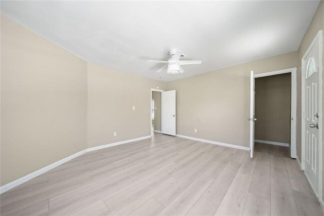 Building Photo - 92 Ormond St SE