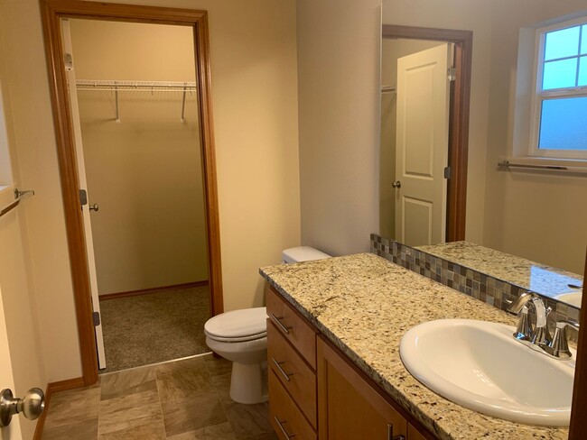 Building Photo - 3 Bedroom 2.5 Bathroom Home in Cordata Nei...