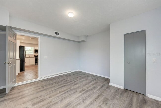 Building Photo - MOVE IN TO THIS SARASOTA HOME NOW WITH ZER...