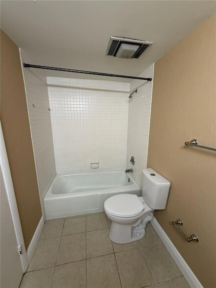 Building Photo - 4158 Pinelake Ln