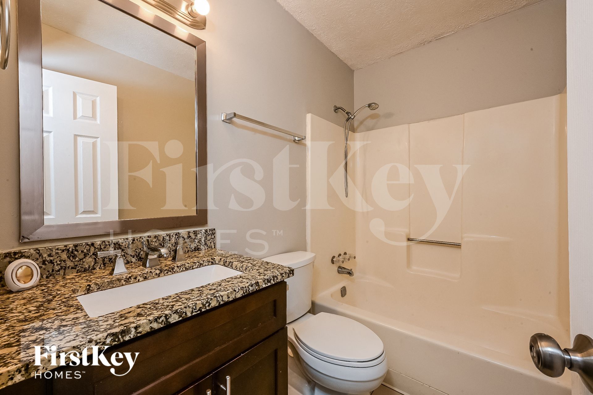 Building Photo - 2211 Cherokee Valley Cir