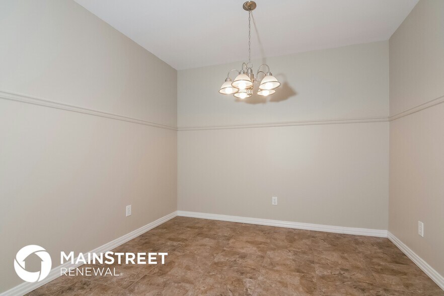 Building Photo - 6922 Parc Charlene Dr