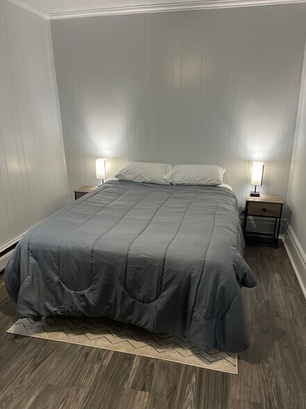 Building Photo - 207 S Mill St Apt 2