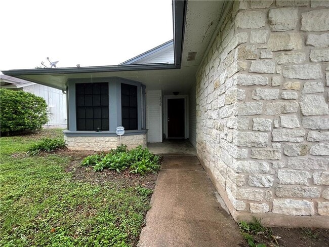 Building Photo - 8406 Birmingham Dr