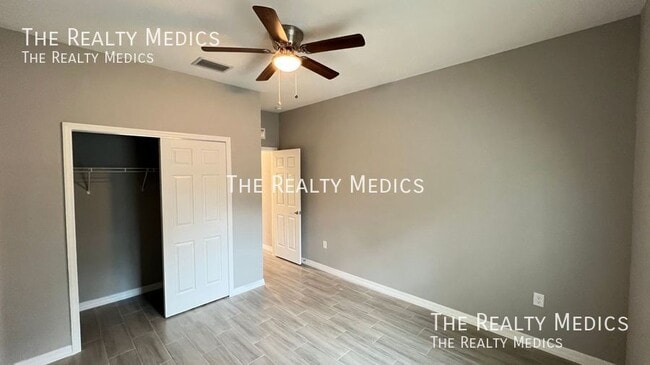 Building Photo - 276 Santo Domingo Ave SW