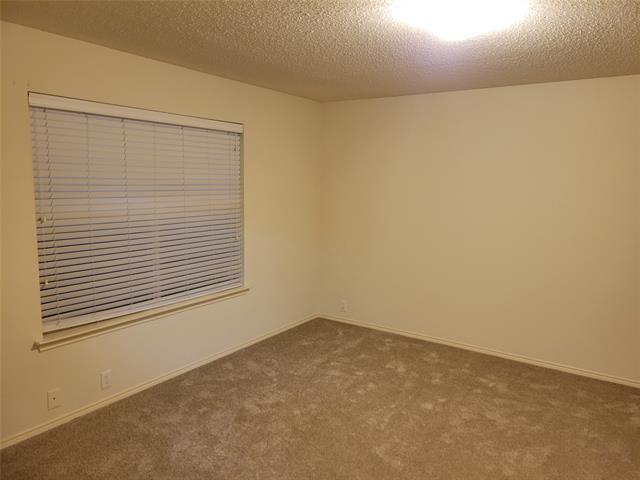 Building Photo - 703 River Run Dr