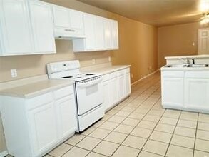 Building Photo - 2782 Batey Rd