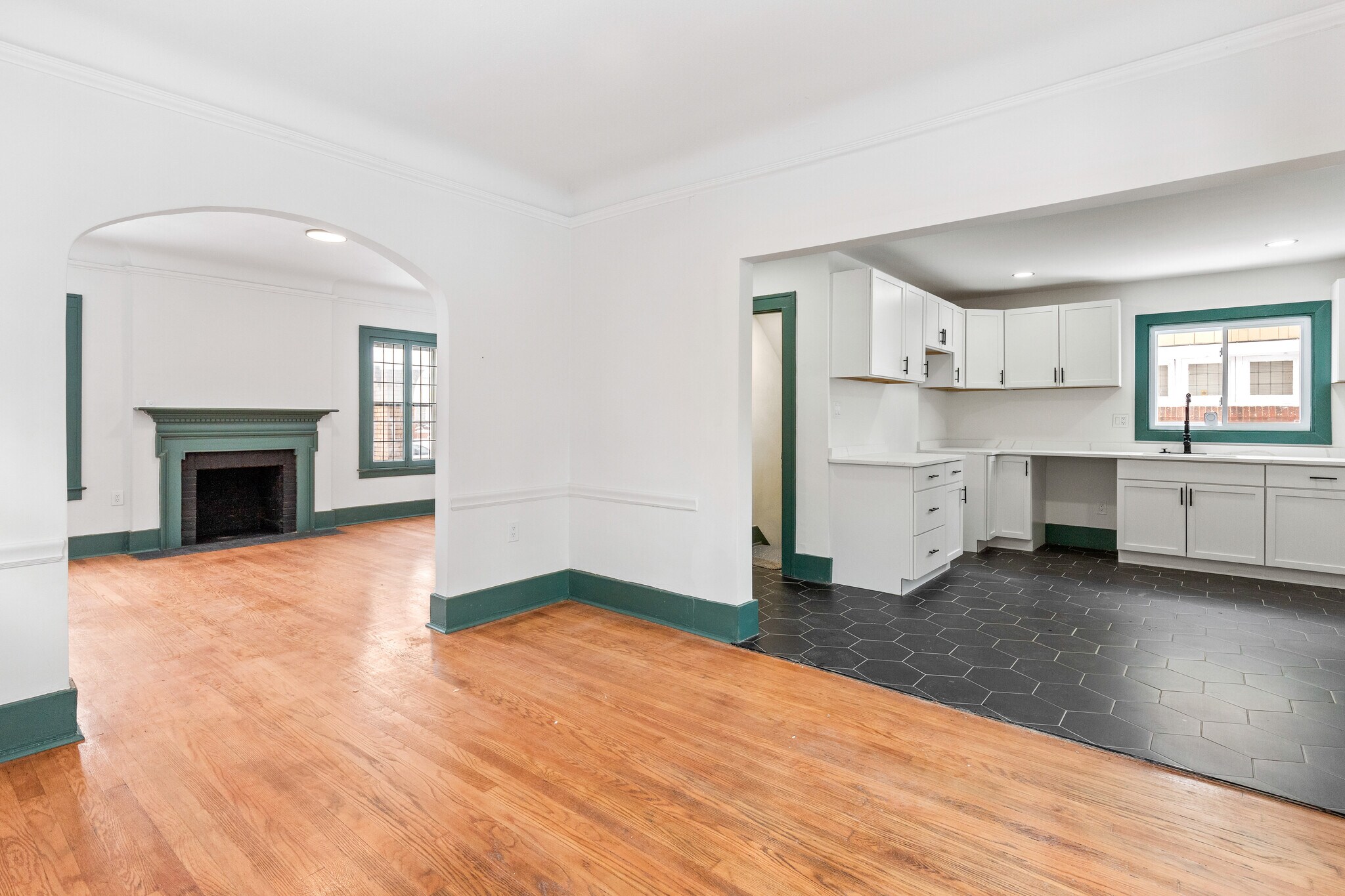 Building Photo - 4767 Sturtevant St