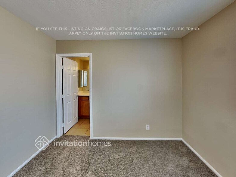 Building Photo - 3925 Laurel Brook Dr