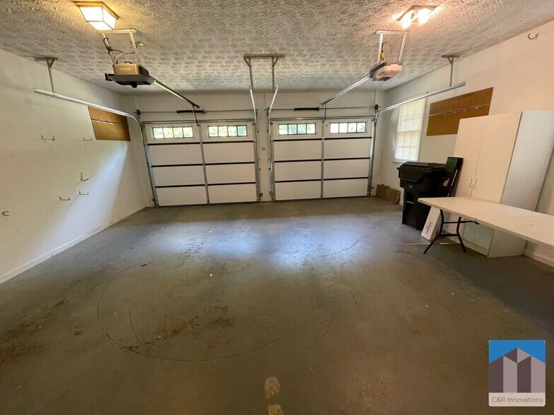 Building Photo - 1501 Eryn Cir