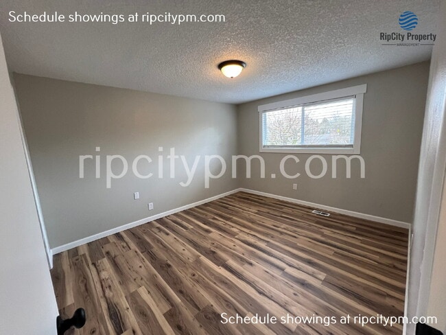 Building Photo - 12250 SW Indian Hill Ln