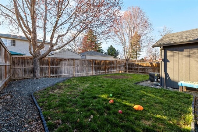 Building Photo - 1432 Beekman Ave