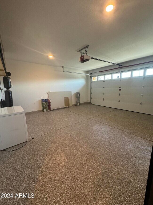 Building Photo - 82 N 197th Ln