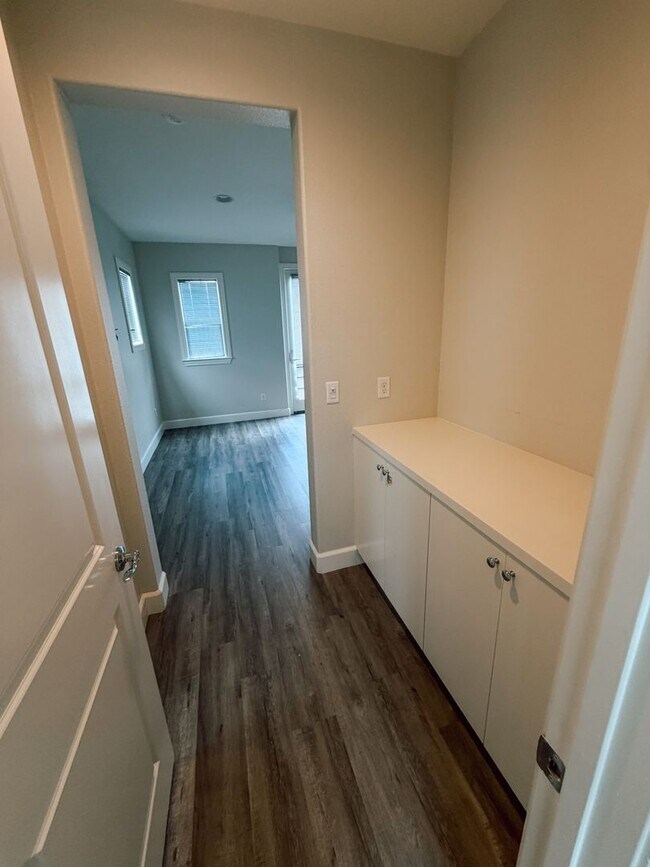 Building Photo - 1329 Bayberry View Ln