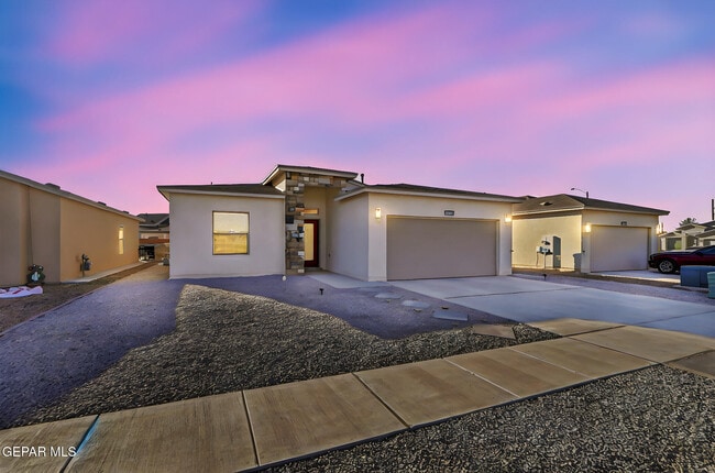 Building Photo - 11965 Mountains Pl