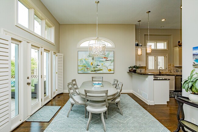 Dining Room - 515 River St