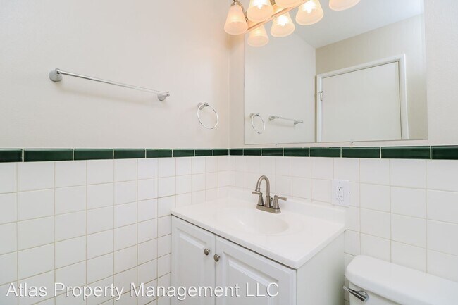 Building Photo - 3 br, 2 bath House - 1030 Lees Lane