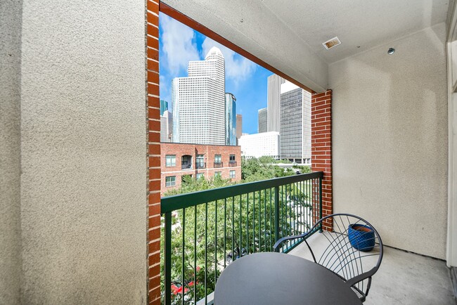 Building Photo - 300 St Joseph Pkwy