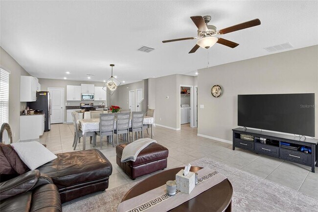 Building Photo - 31783 Sun Kettle Lp