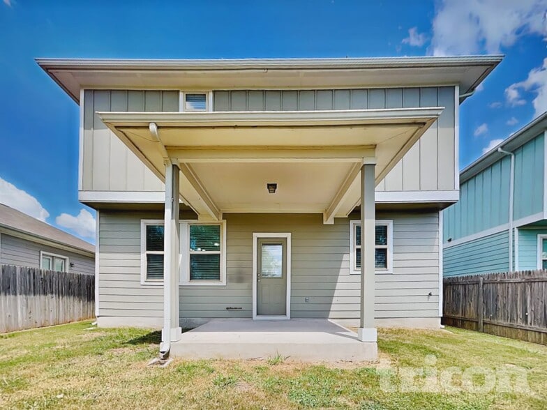Building Photo - 5343 Marsh Ln