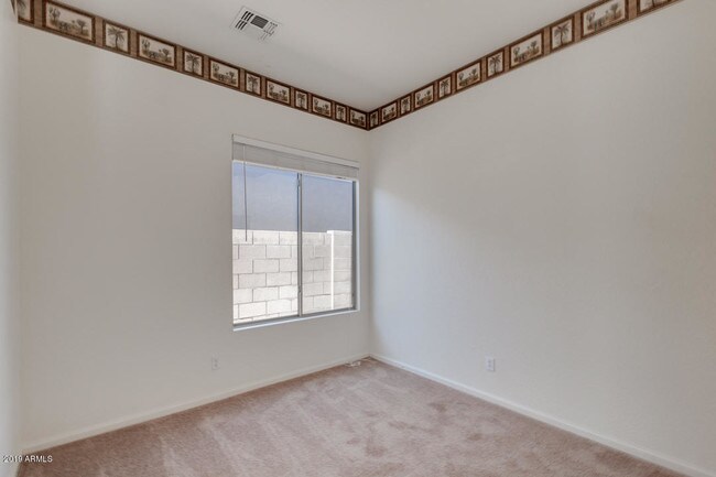 Building Photo - 3279 E Bridgeport Pkwy