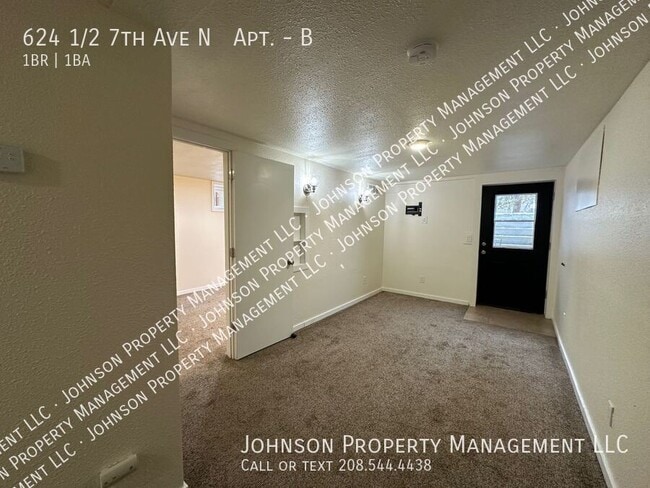 Building Photo - 624 1/2 7th Ave N   Apt.-B
