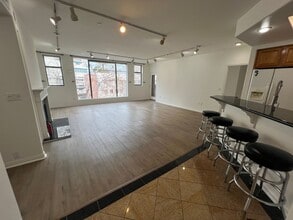 Building Photo - $3,595 - Beautiful and Spacious Downtown San Jose 2bd/2ba Condo in a Luxury Complex Next To SJSU