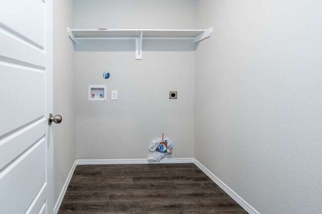 Building Photo - 11599 Lazy Oak Crk Dr