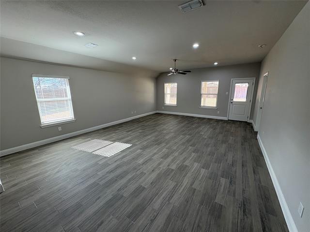 Building Photo - 1904 Tawny Dr