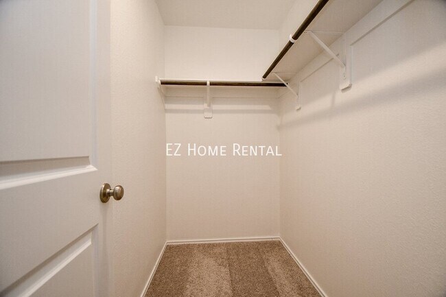 Building Photo - 2914 Scanlan Mdw