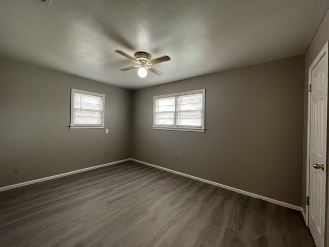 Building Photo - 2411 E 30th St