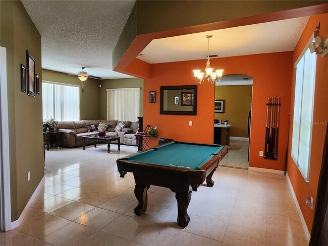 Building Photo - 2503 Buttercup Ct